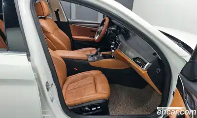 BMW 5-Series 2020 2.0 Автомат в Москве № 228990, миниатюра 6