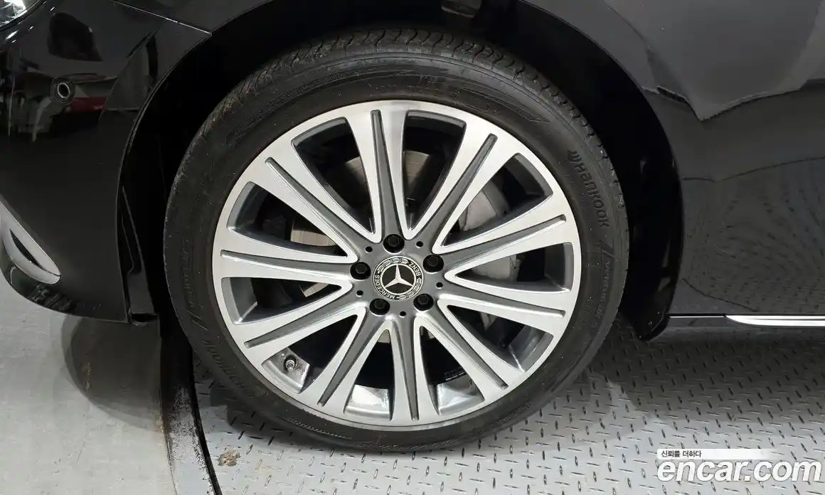 Mercedes-Benz E-Class 2023 2.0 Автомат в Москве № 229497, фото 14