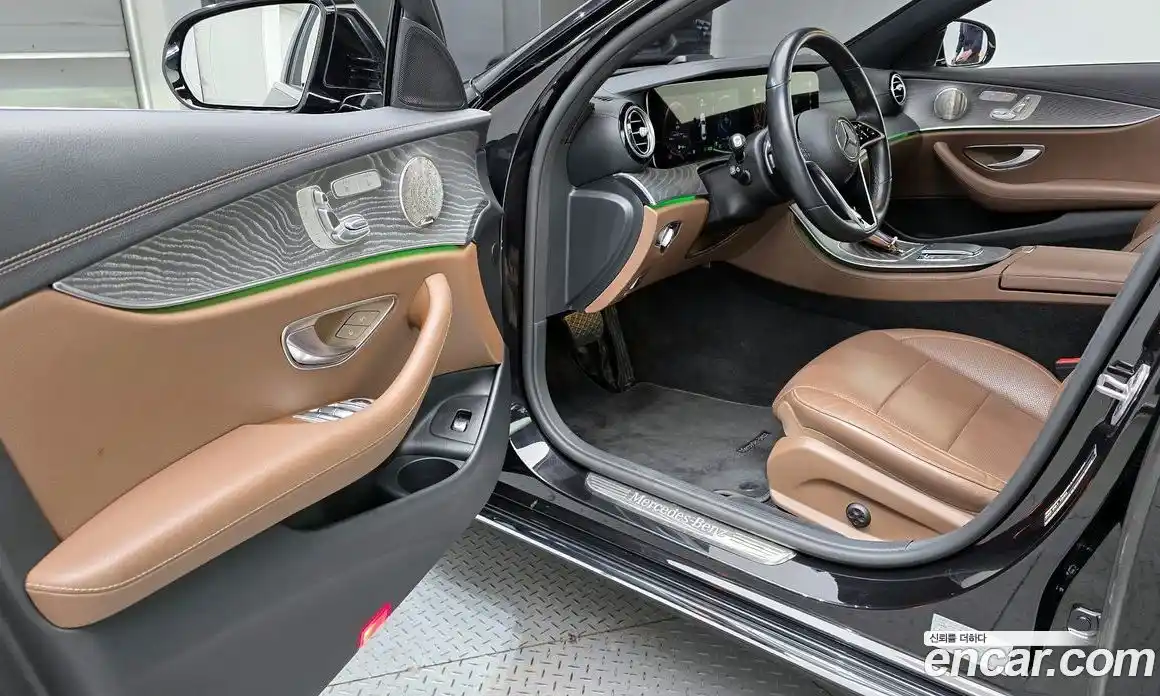 Mercedes-Benz E-Class 2023 2.0 Автомат в Москве № 229497, фото 7