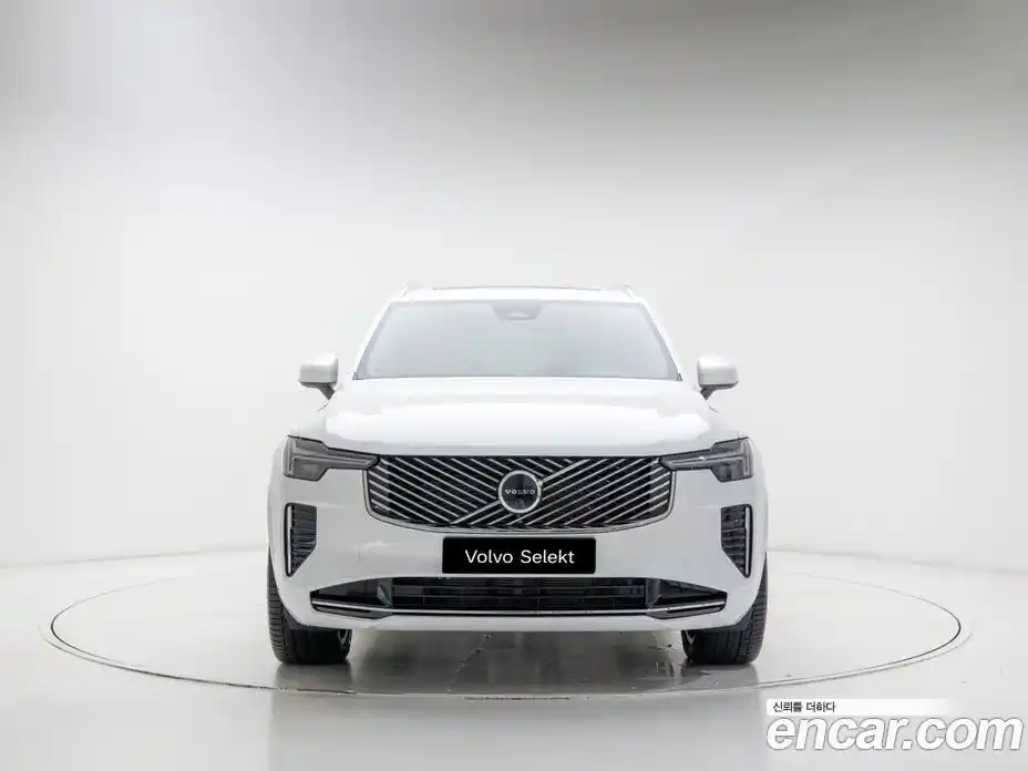 Volvo XC90 2026 2.0 Автомат в Москве № 230743, фото 2