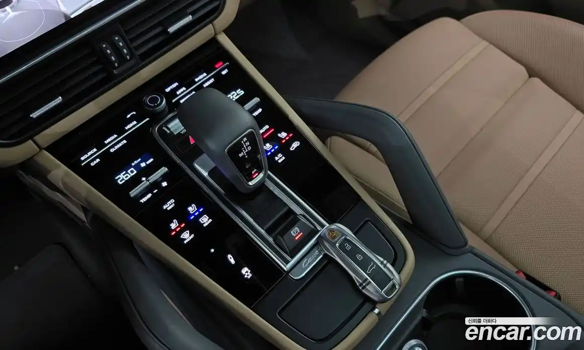 Porsche Cayenne 2021 3.0 Автомат в Москве № 230963, фото 20