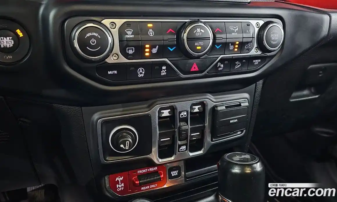 Jeep Wrangler 2020 2.0 Автомат в Москве № 232535, фото 18