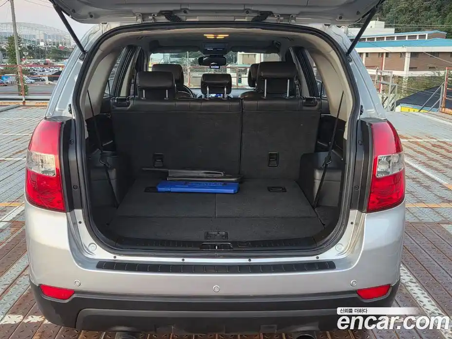 Chevrolet Captiva 2012 2.0 Автомат в Москве № 237330, фото 17