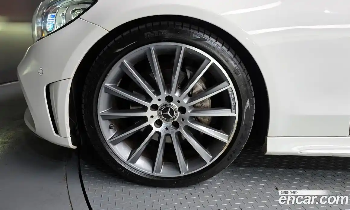 Mercedes-Benz C-Class 2023 2.0 Автомат в Москве № 240740, фото 18