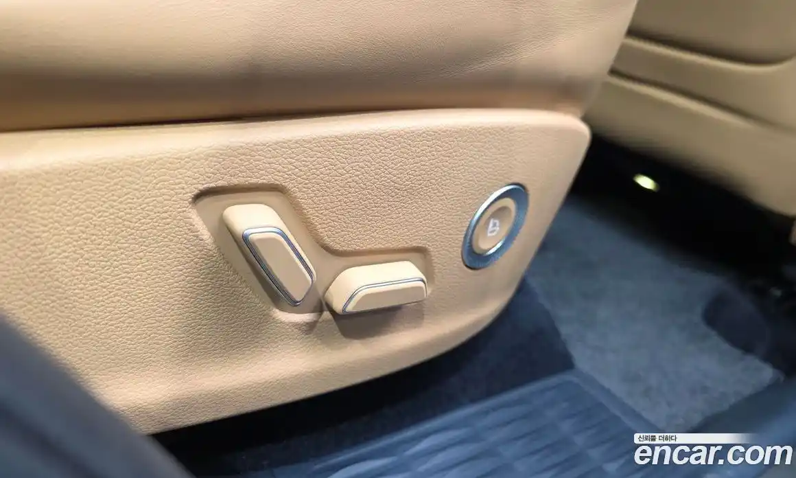 Genesis GV80 2023 3.0 Автомат в Москве № 24372, фото 15