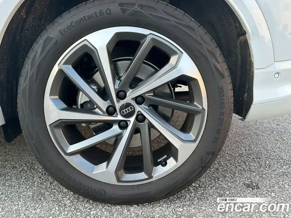 Audi Q5 2025 2.0 Автомат в Москве № 250066, фото 5