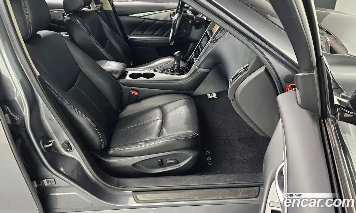 Infiniti Q50 2016 2.1 Автомат в Москве № 256179, фото 9