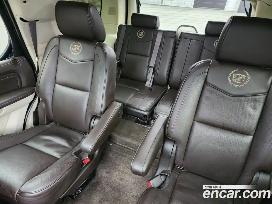 Cadillac Escalade 2013 6.2 Автомат в Москве № 256417, фото 13