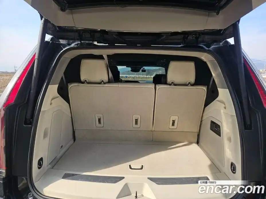 Cadillac Escalade 2022 6.2 Автомат в Москве № 256521, фото 7