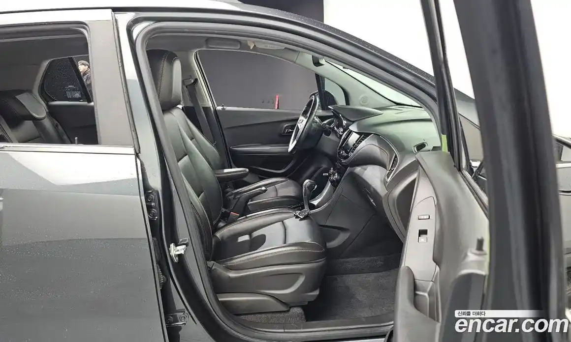 Chevrolet Trax 2017 1.4 Автомат в Москве № 263469, фото 9