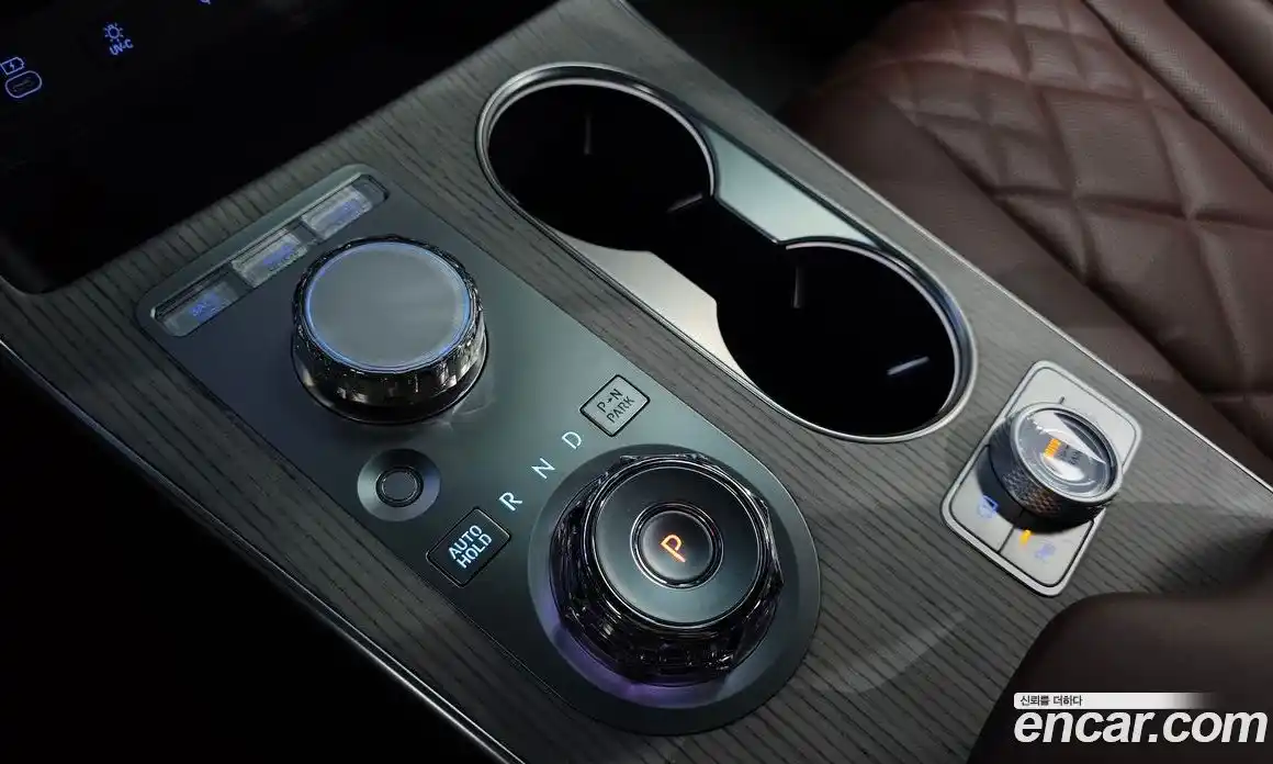 Genesis GV80 2024 2.5 Автомат в Москве № 26616, фото 19