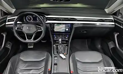 Volkswagen Arteon 2023 2.0 Автомат в Москве № 277219, миниатюра 2