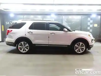 Ford Explorer 2019 2.3 Автомат в Москве № 281911, миниатюра 3