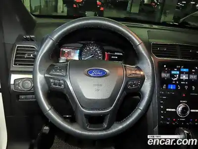 Ford Explorer 2019 2.3 Автомат в Москве № 281911, миниатюра 8