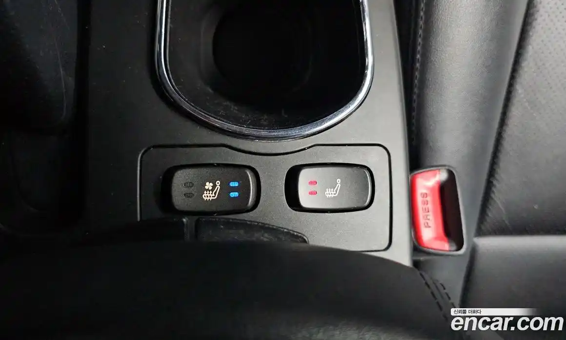 SsangYong Korando 2015 2.0 Автомат в Москве № 28267, фото 20