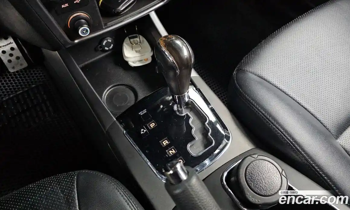 SsangYong Korando 2015 2.0 Автомат в Москве № 28267, фото 9