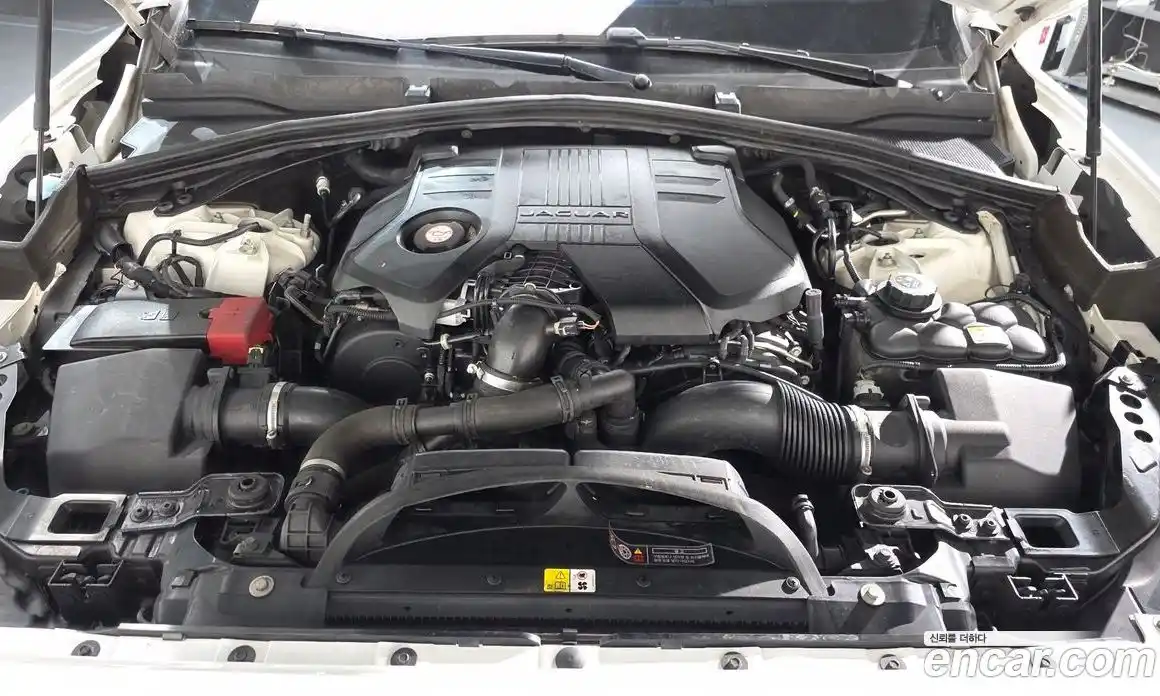 Jaguar F-Pace 2017 3.0 Автомат в Москве № 283839, фото 12