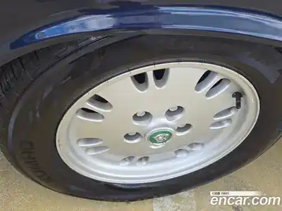 Jaguar XJ-8 2001 4.0 Автомат в Москве № 284003, миниатюра 9