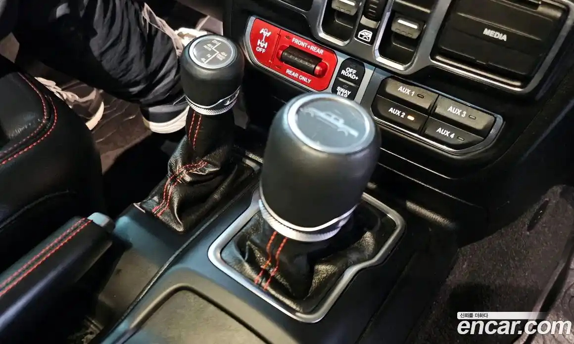 Jeep Gladiator 2021 3.6 Автомат в Москве № 302126, фото 4