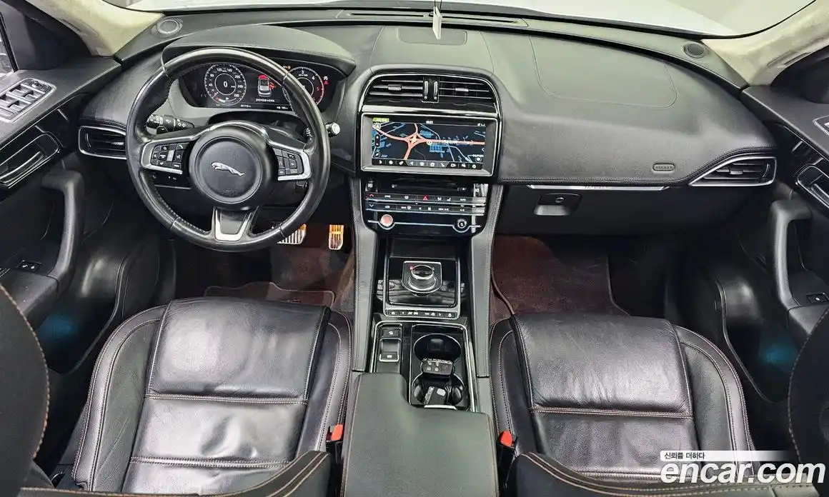 Jaguar F-Pace 2019 2.0 Автомат в Москве № 304946, фото 1