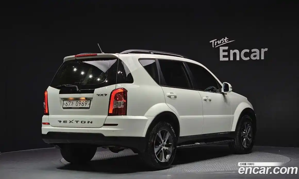 SsangYong Rexton 2015 2.0 Автомат в Москве № 30598, фото 12