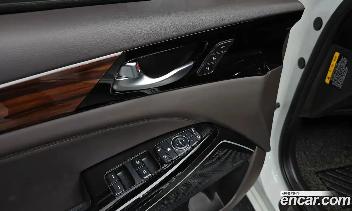 Kia K7 2016 3.3 Автомат в Москве № 308381, фото 3