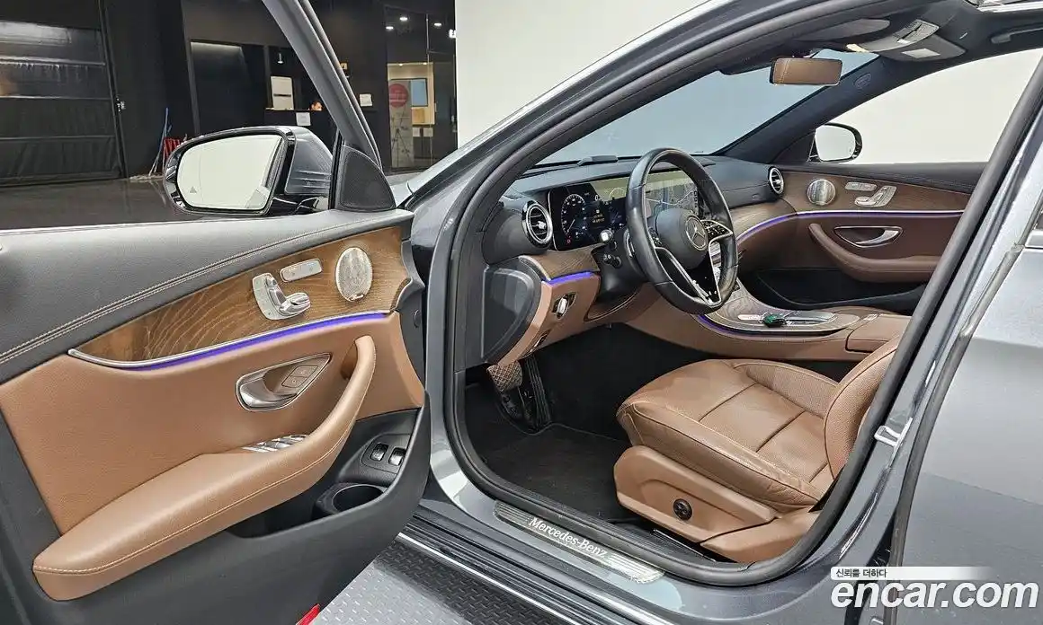 Mercedes-Benz E-Class 2021 2.0 Автомат в Москве № 310505, фото 17