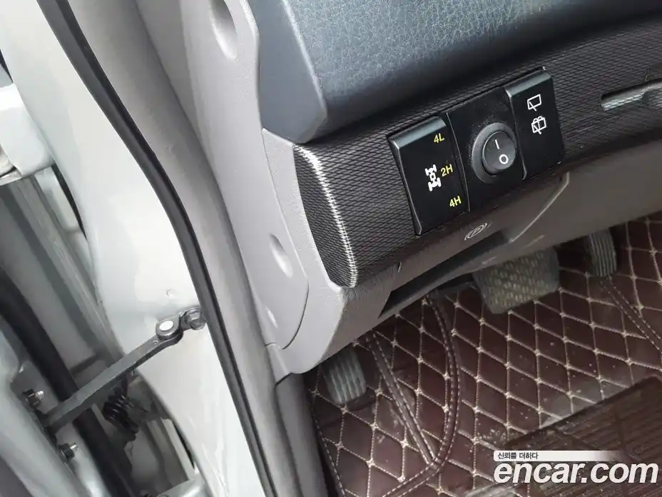 SsangYong Korando 2015 2.0 Автомат в Москве № 310993, фото 17