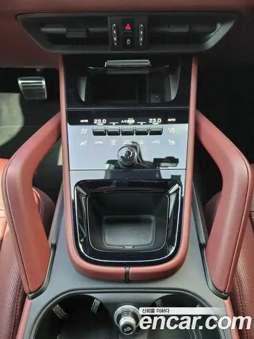 Porsche Cayenne 2025 4.0 Автомат в Москве № 312761, фото 9