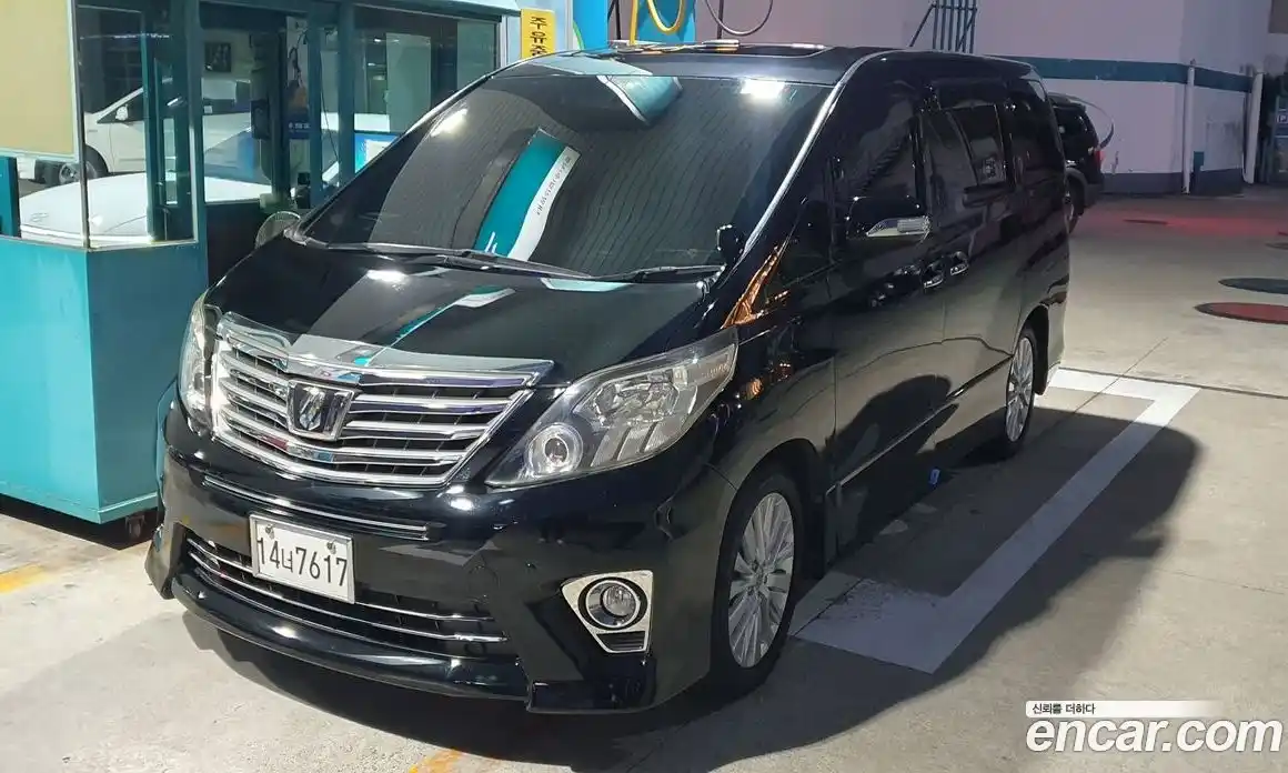 Toyota Alphard 2013 2.4 Автомат в Москве № 313429, фото 1