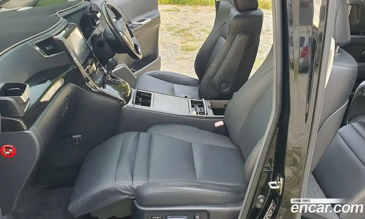 Toyota Alphard 2013 2.4 Автомат в Москве № 313429, фото 12