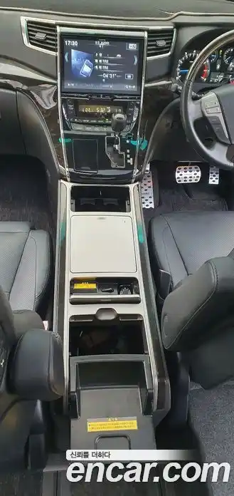 Toyota Alphard 2013 2.4 Автомат в Москве № 313429, фото 6