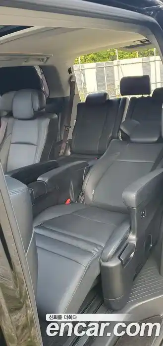 Toyota Alphard 2013 2.4 Автомат в Москве № 313429, фото 9