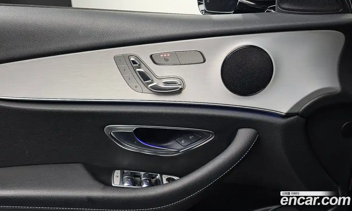 Mercedes-Benz E-Class 2021 2.0 Автомат в Москве № 324984, фото 19