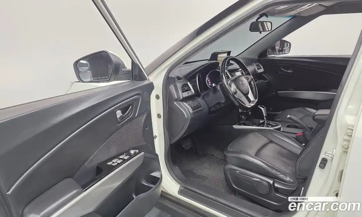 SsangYong TIBOLI 2016 1.6 Автомат в Москве № 33582, фото 11