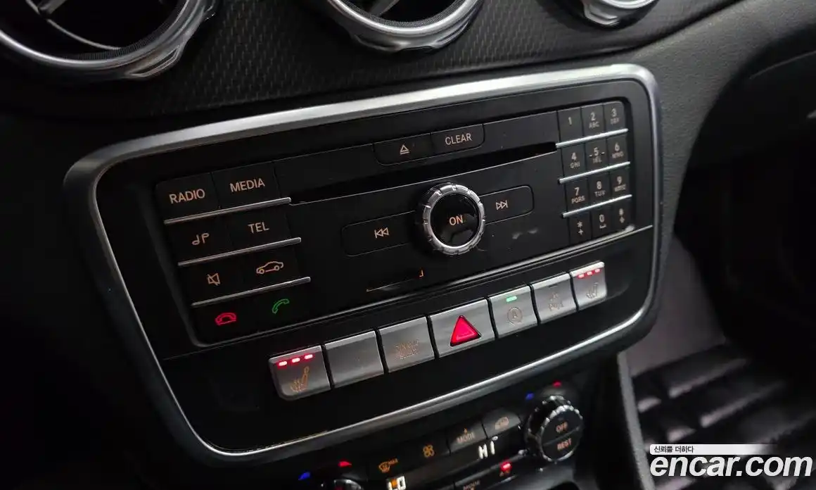 Mercedes-Benz GLA-Class 2019 2.0 Автомат в Москве № 339620, фото 16