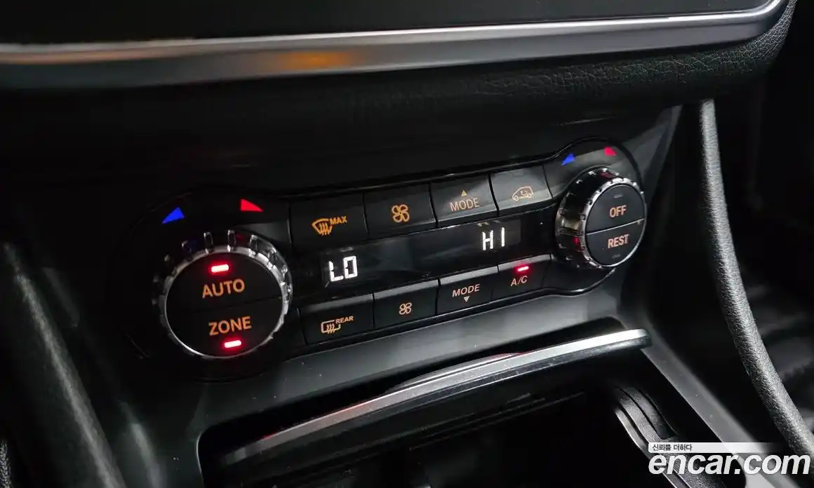 Mercedes-Benz GLA-Class 2019 2.0 Автомат в Москве № 339620, фото 17