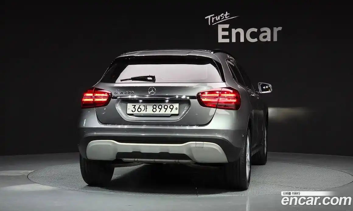 Mercedes-Benz GLA-Class 2019 2.0 Автомат в Москве № 339620, фото 4