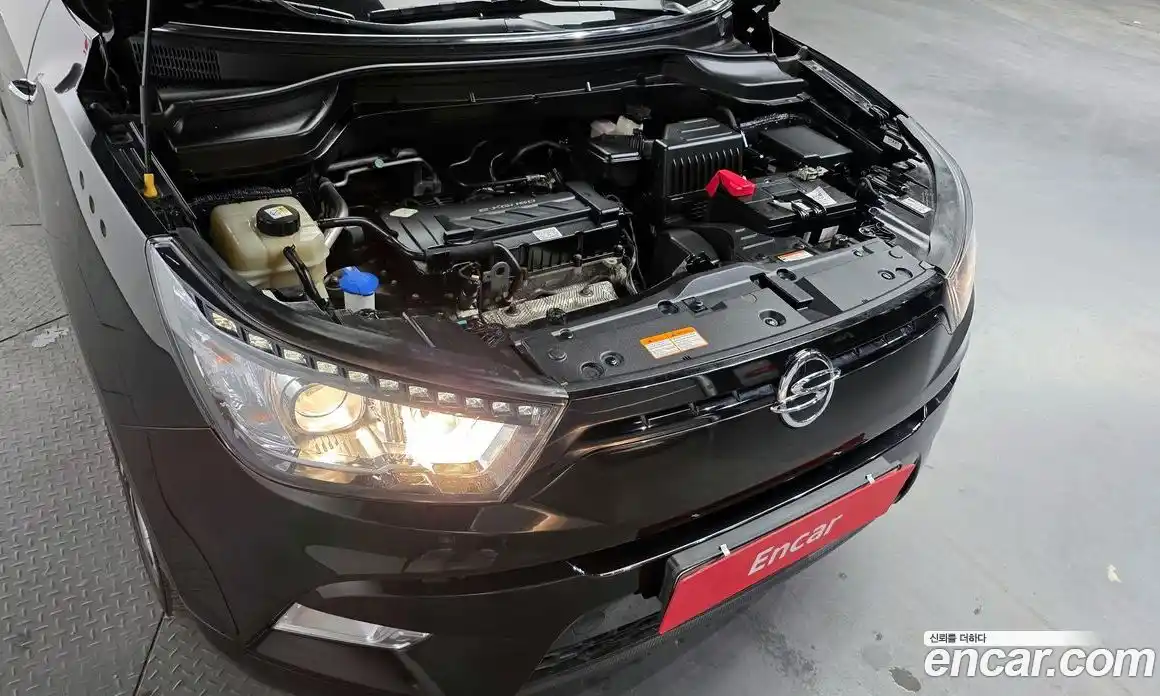 SsangYong TIBOLI 2017 1.6 Автомат в Москве № 36382, фото 1