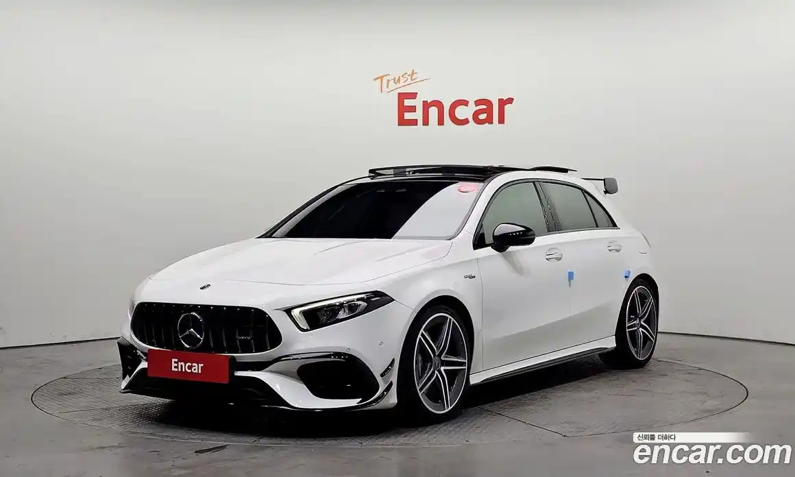 Mercedes-Benz A-Class 2020 2.0 Автомат в Москве № 372107, фото 1