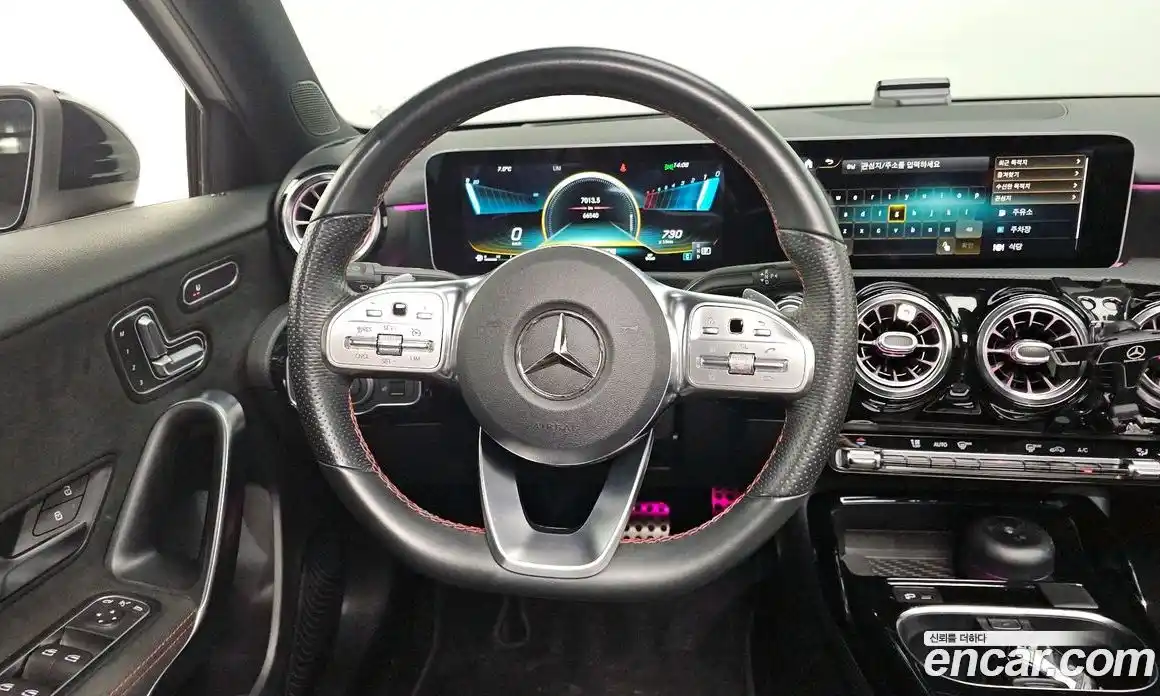 Mercedes-Benz A-Class 2020 2.0 Автомат в Москве № 372107, фото 14