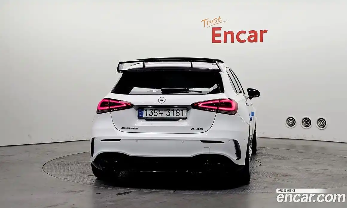 Mercedes-Benz A-Class 2020 2.0 Автомат в Москве № 372107, фото 4