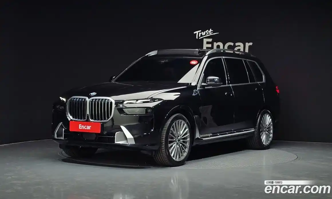 BMW X7 2025 3.0 Автомат в Москве № 386528, фото 1