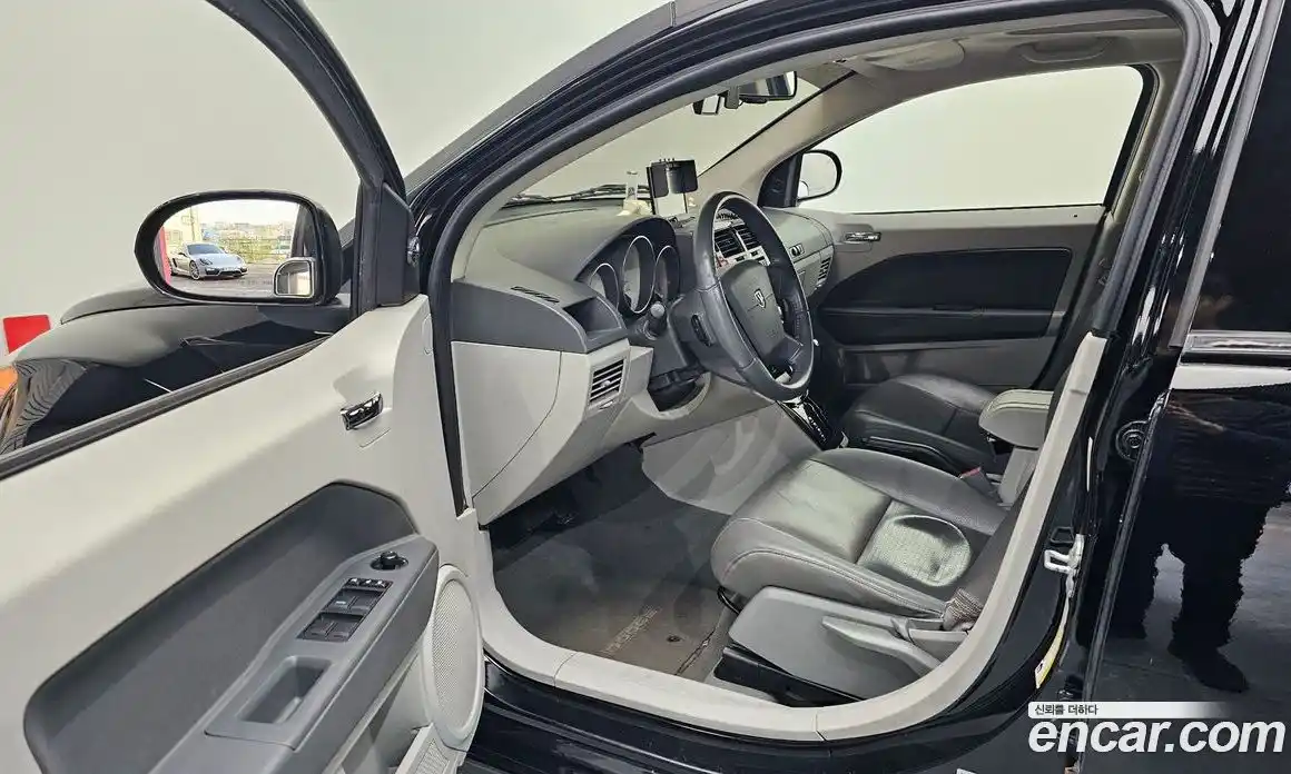 Dodge Caliber 2007 2.0 Автомат в Москве № 402701, фото 10