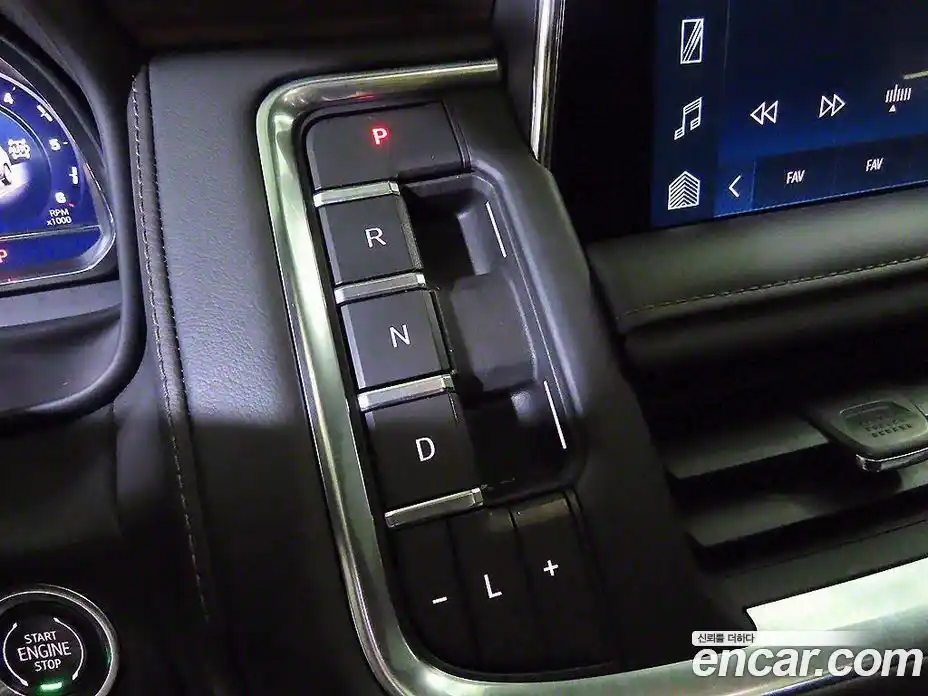 Chevrolet Tahoe 2022 6.2 Автомат в Москве № 41008, фото 13