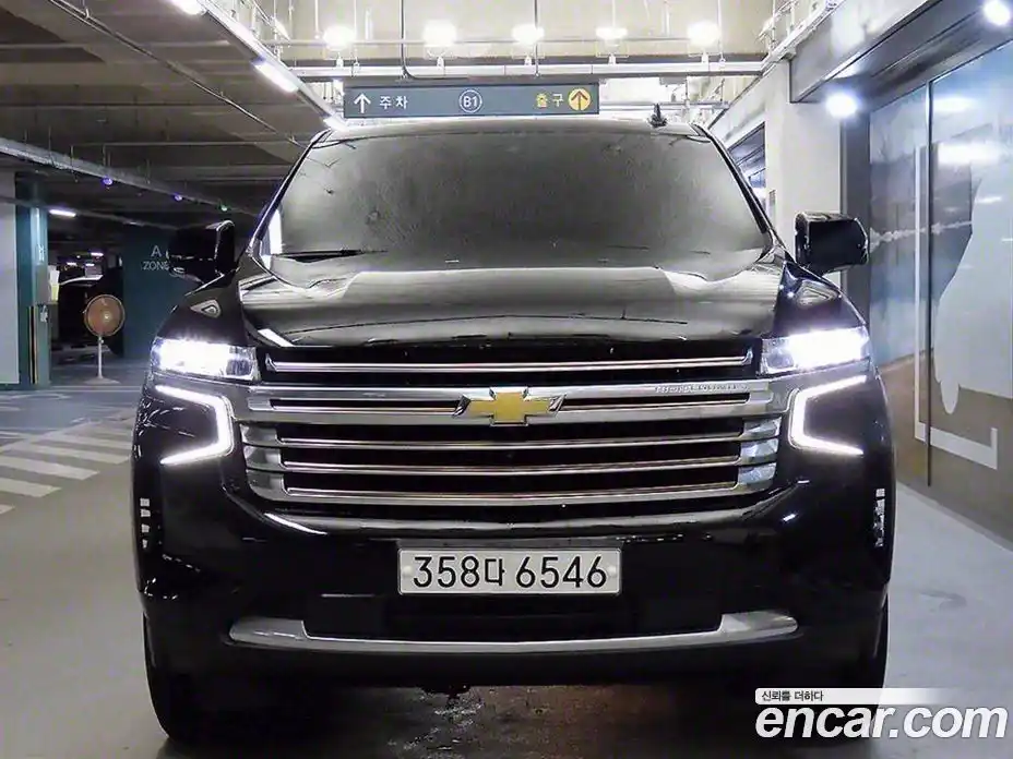 Chevrolet Tahoe 2022 6.2 Автомат в Москве № 41008, фото 2