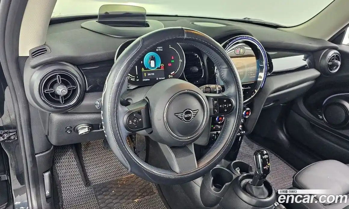 Mini Cooper 2023 1.5 Автомат в Москве № 416893, фото 13