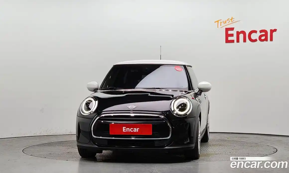 Mini Cooper 2023 1.5 Автомат в Москве № 416893, фото 3