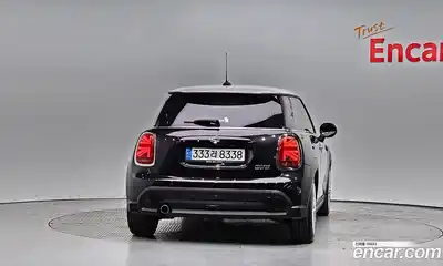 Mini Cooper 2023 1.5 Автомат в Москве № 416893, миниатюра 4