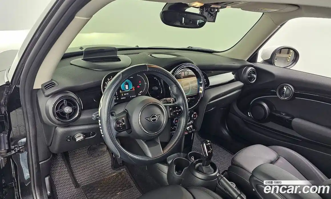 Mini Cooper 2023 1.5 Автомат в Москве № 416893, фото 7